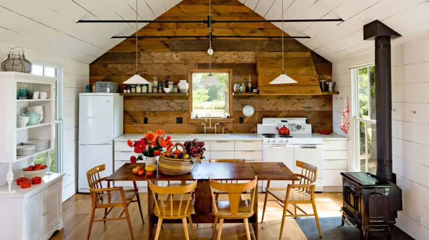 Dining-Table-in-Tiny-House-835x467